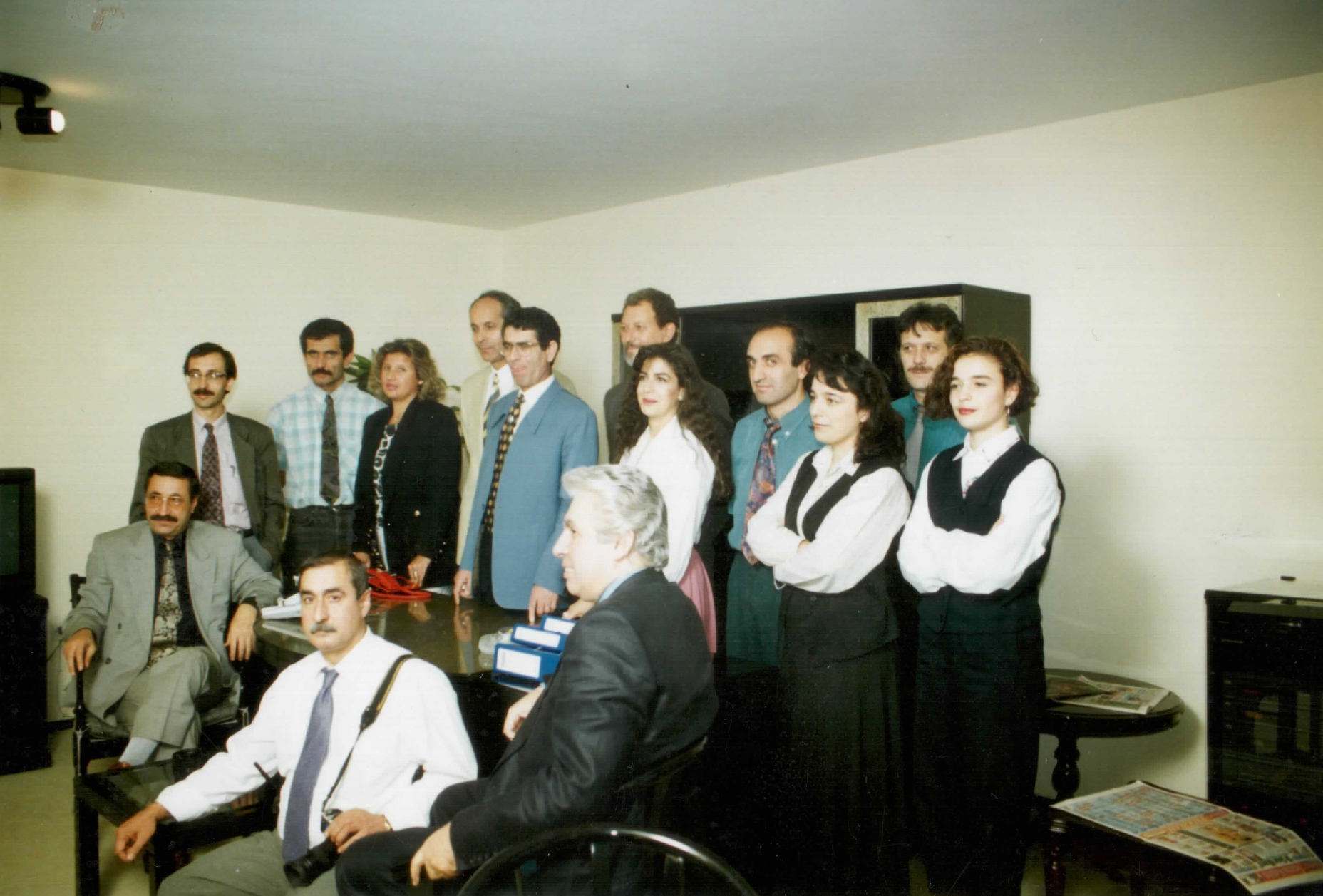 xTürk Haberler Ajansı yöneticileri “Haber Değerlendirme” toplantısında (1994 )